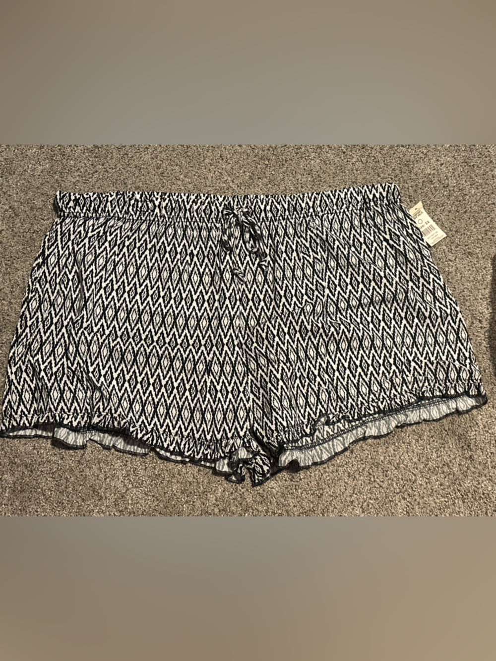 Bobbie Brooks Black & White Diamond-Print Sleep Shorts